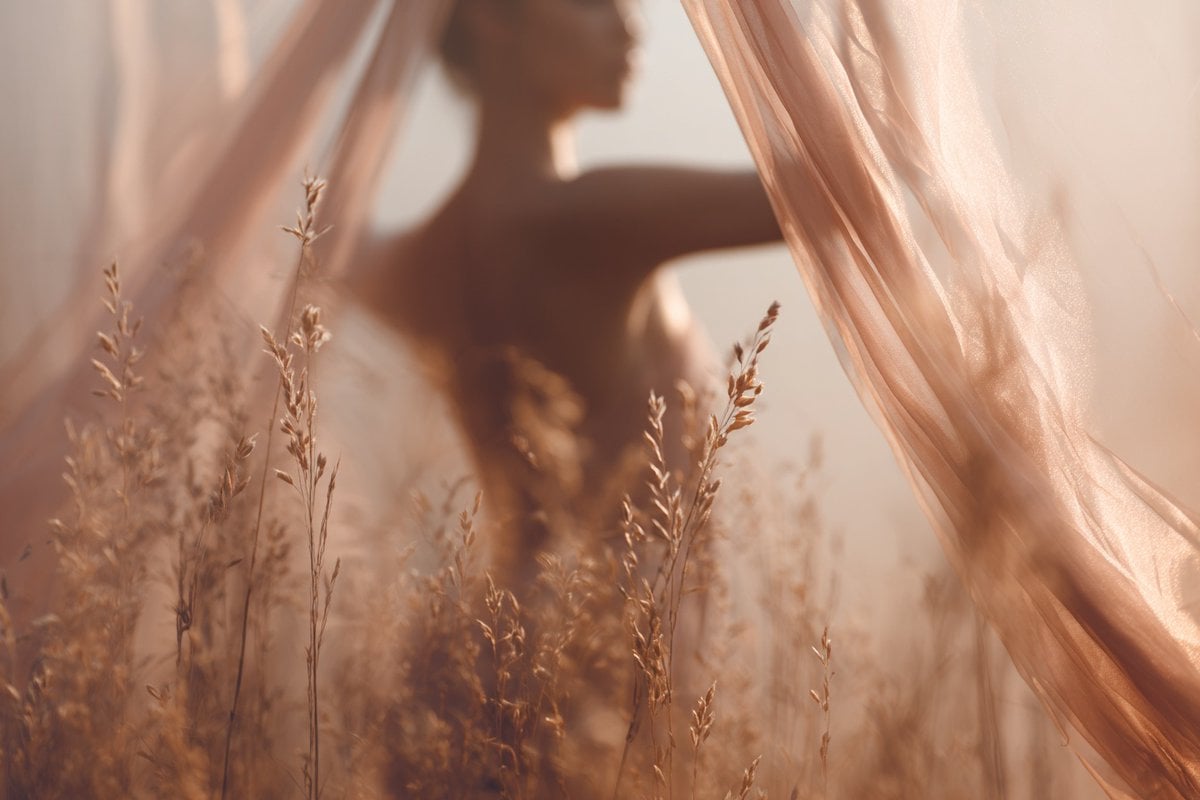 Ethereal Editorial Soft-Focus Dream Photograph — image 2